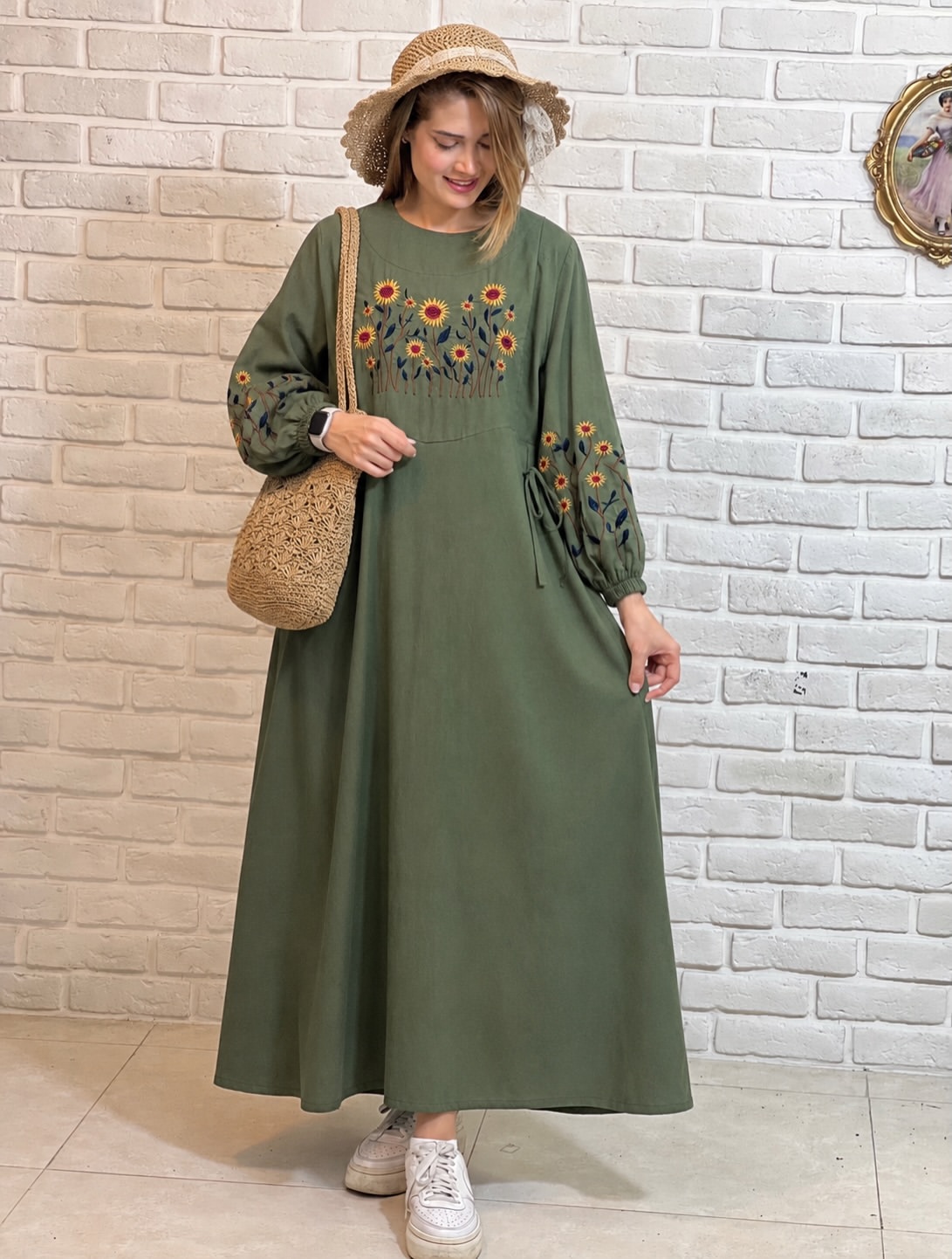 پیراهن کفتان گلدوزی شده «آفتاب گردون»